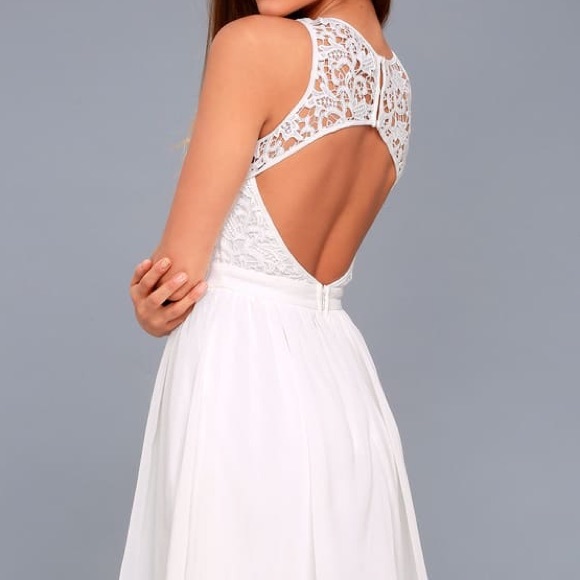 NWT LULUS WHITE LACE BACKLESS SKATER DRESS - Picture 3 of 8